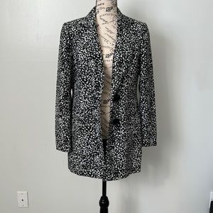 🚨Animal Print Blazer by Kasper - size 6
